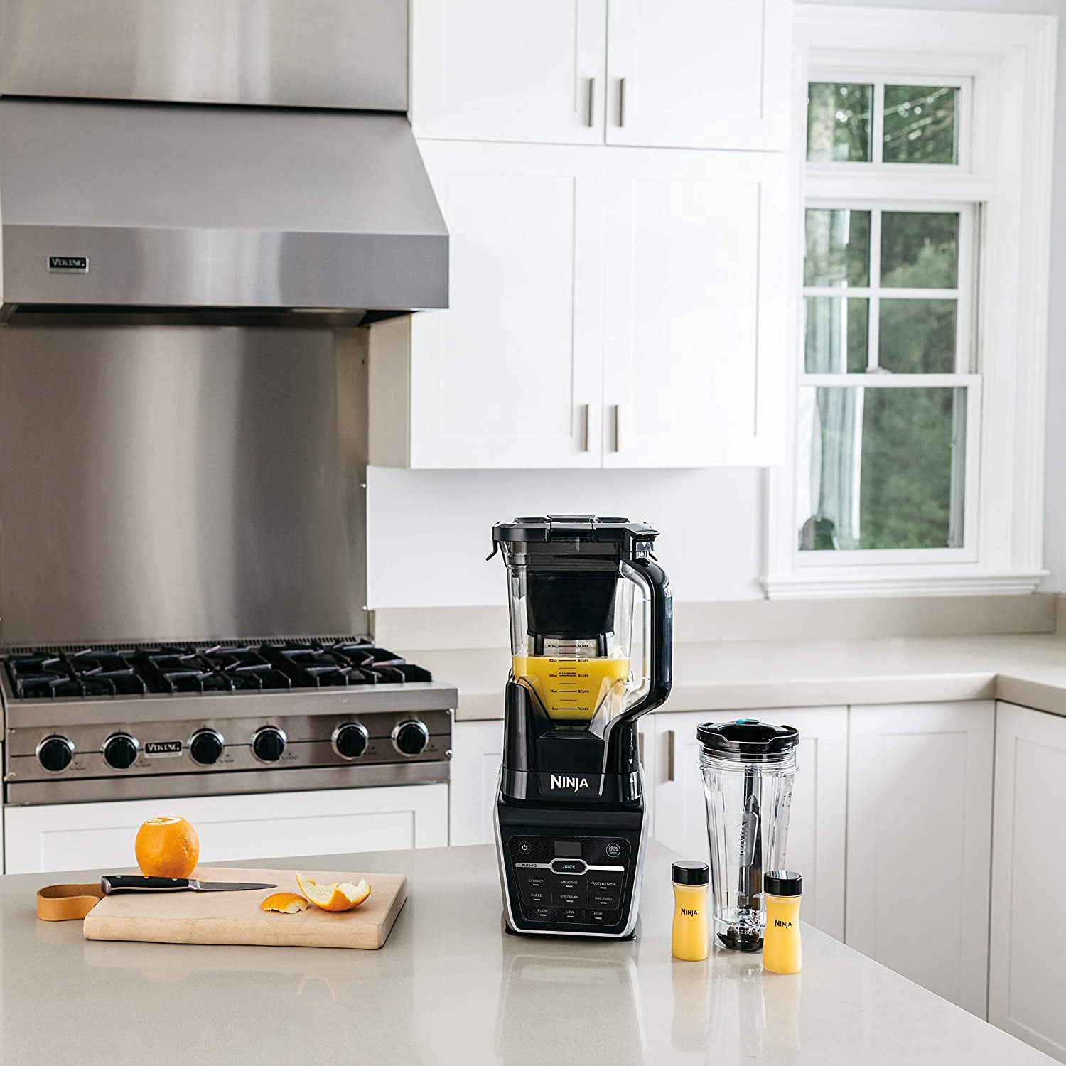 Ninja 1400 Watt Blender Duo with Micro Juice Technology DrinkSaver (For Parts)
