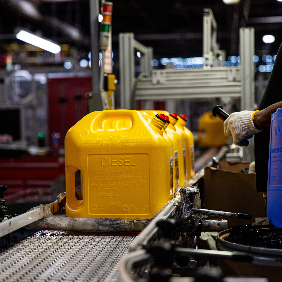 Midwest Can Company 5 Gal Diesel Fuel Container w/ Auto Shutoff, Yellow (2 Pack) - VMInnovations