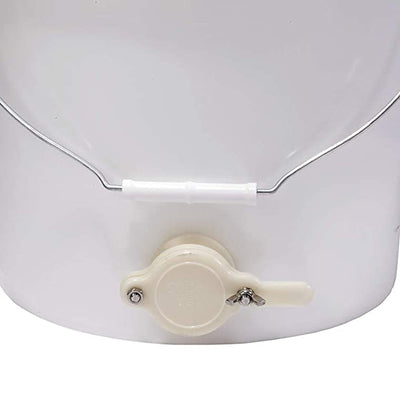 Little Giant BKT5 Plastic Honey Bucket with Honey Gate for Beekeeping, 5 Gallon - VMInnovations