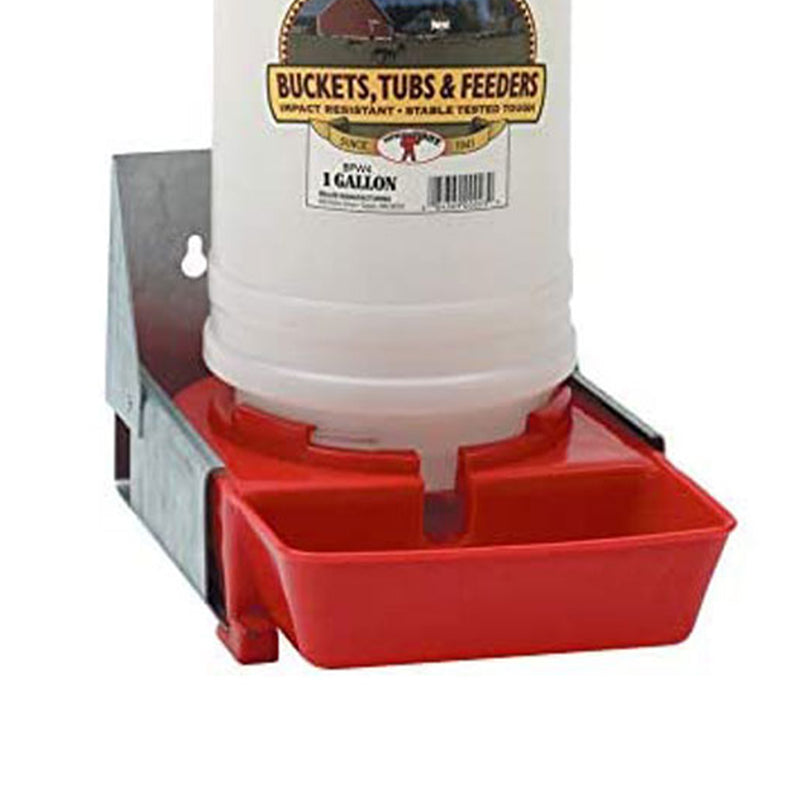 Little Giant 1-Gallon Impact Resistant Polyethylene Piglet Waterer (Open Box)