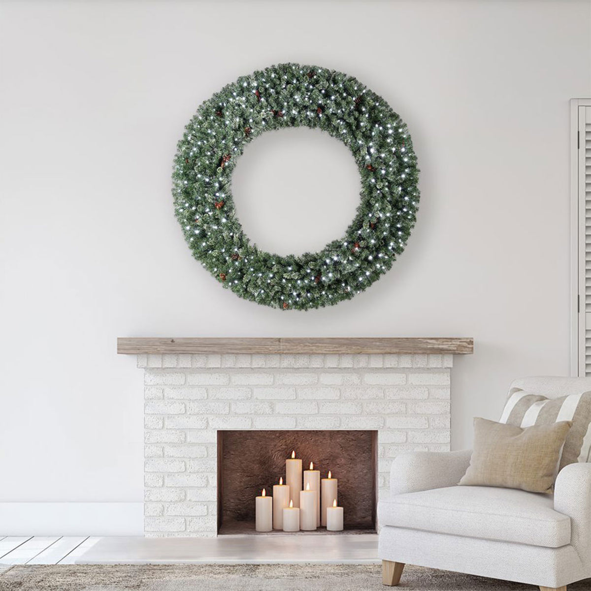 Home Heritage 72 Inch Artificial Christmas Wreath Prelit w/ 320 White LED Lights