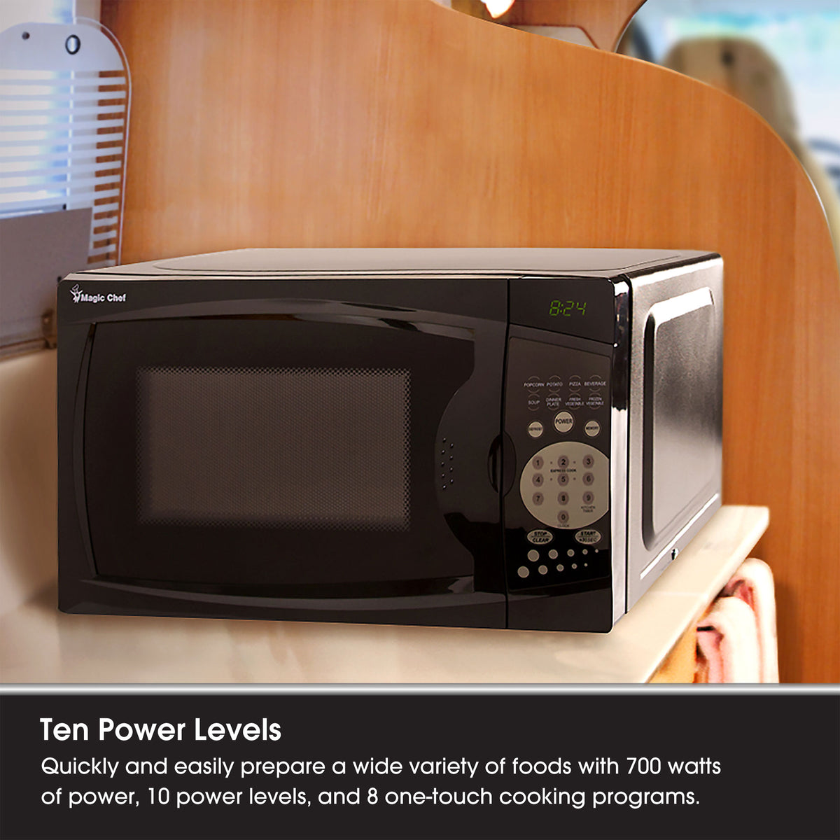 Magic Chef MCM770B 700W 0.7 Cubic Ft Microwave with Digital Touch, Black (Used)