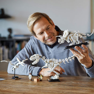 LEGO Ideas 21320 Dinosaur Fossils 1:32 Scale Toy Model Building Kit (910 Pieces)