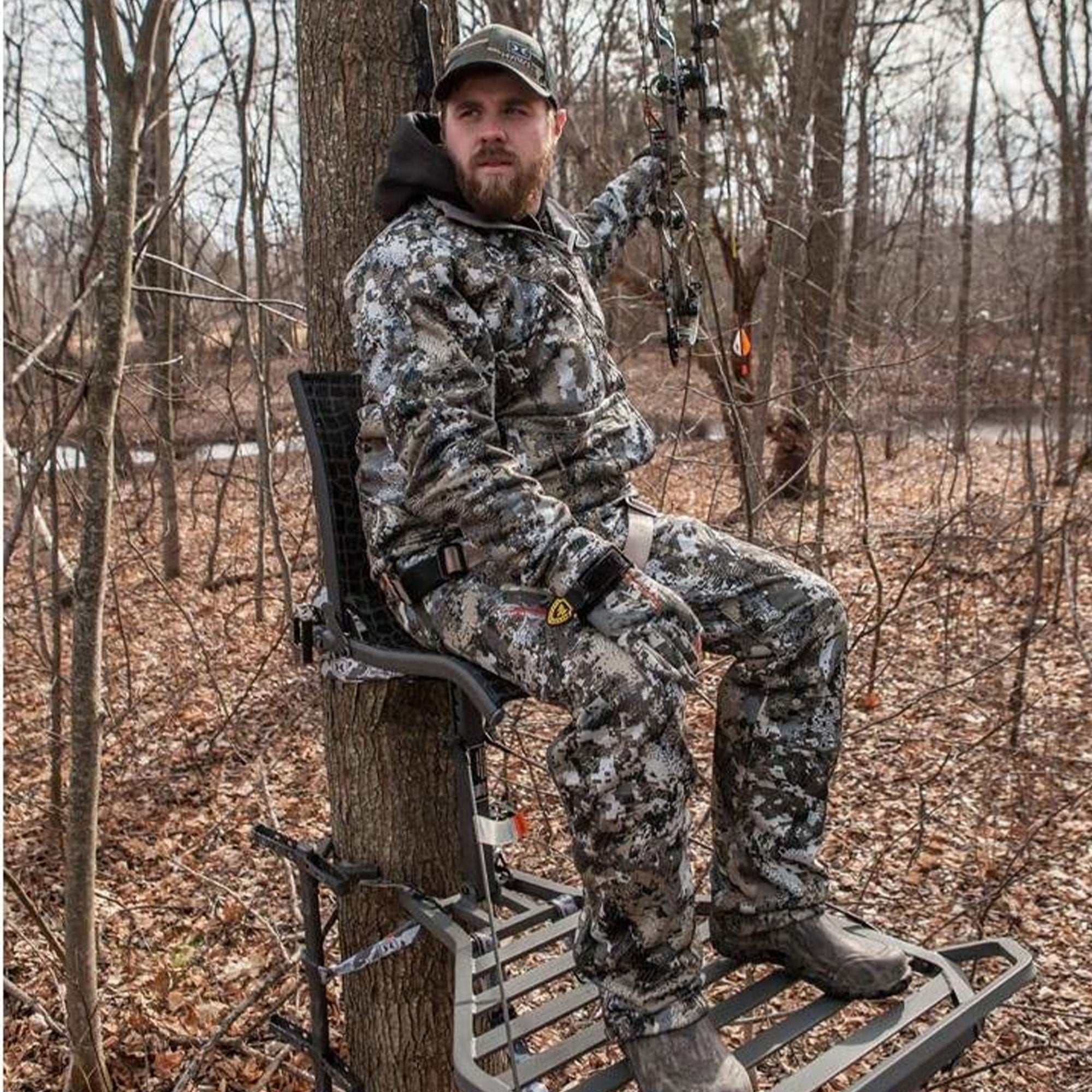 Hawk Helium Kickback LVL Steel Hang-On Tree Stand w/Leg Extension Footrest(Used) - VMInnovations