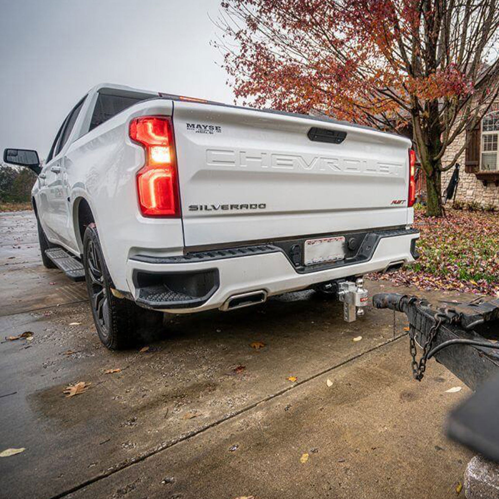 Uriah AlumaTow Adjustable Aluminum Trailer Hitch 6" Drop (Refurbished) - VMInnovations