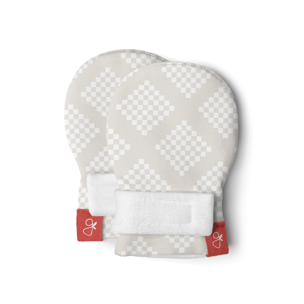 Goumikids Soft Organic No Scratch Baby Infant Hand Mittens, Preemie, Diamond Dot - VMInnovations