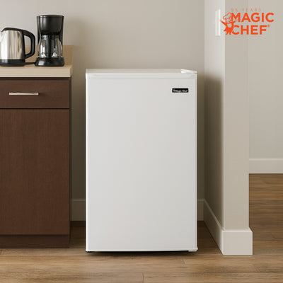Magic Chef 3.5 Cu Ft Mini Refrigerator & Freezer, White (Certified Refurbished)