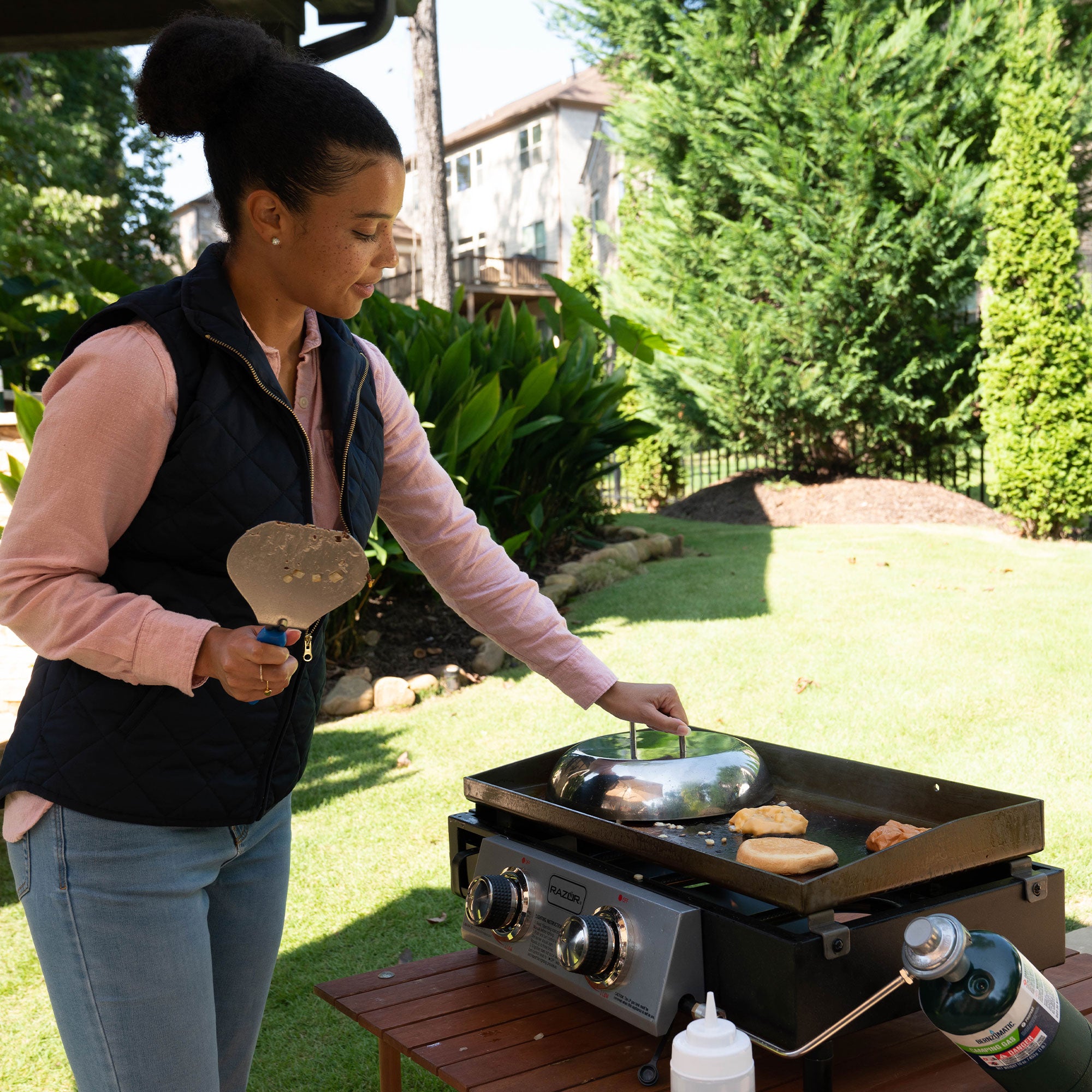 Razor Griddle GGT2130M 25 Inch Portable 2 Burner LP Propane Gas Grill, Steel - VMInnovations