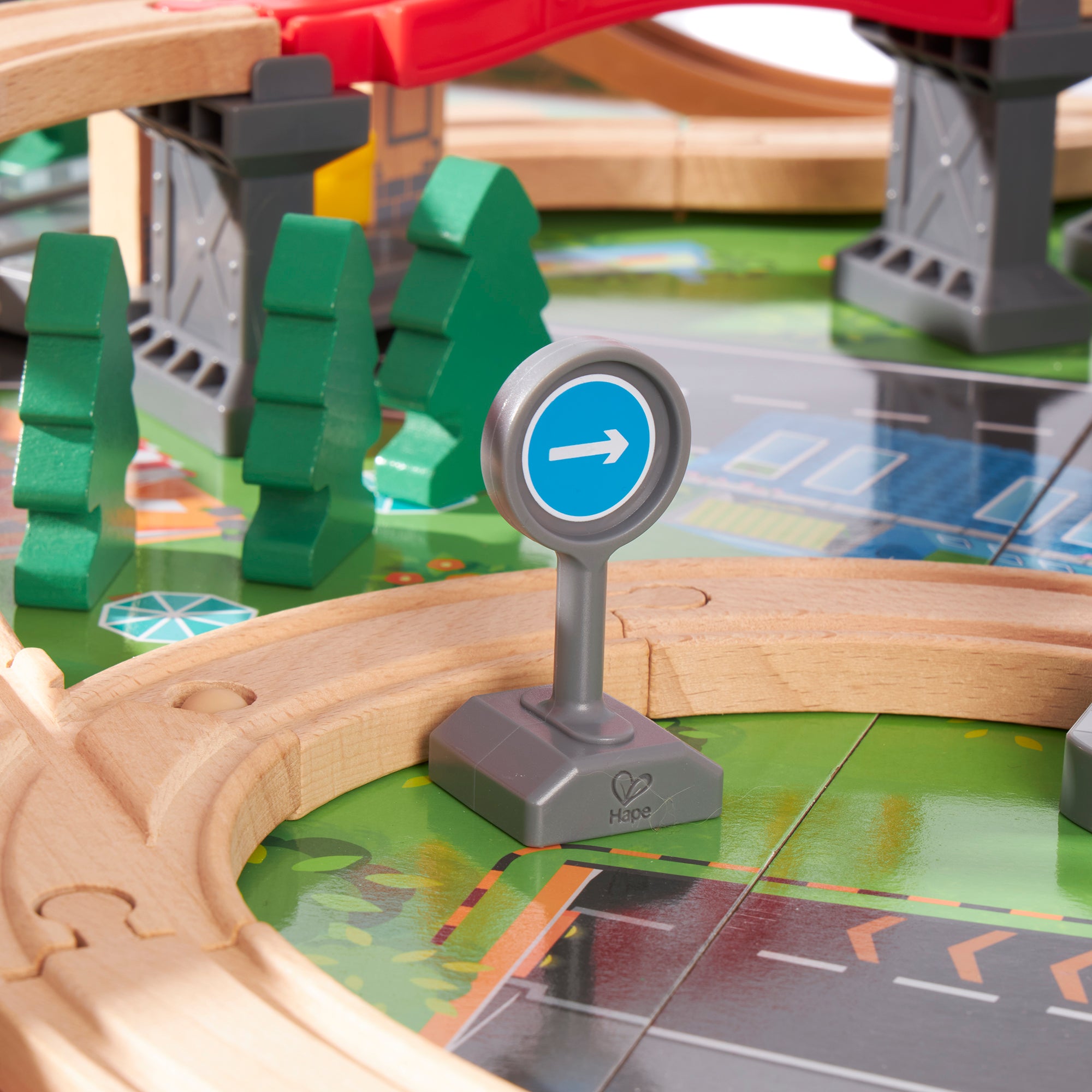 Hape 70 Piece Railway Train Set Table with Battery Powered Locomotive (Open Box)