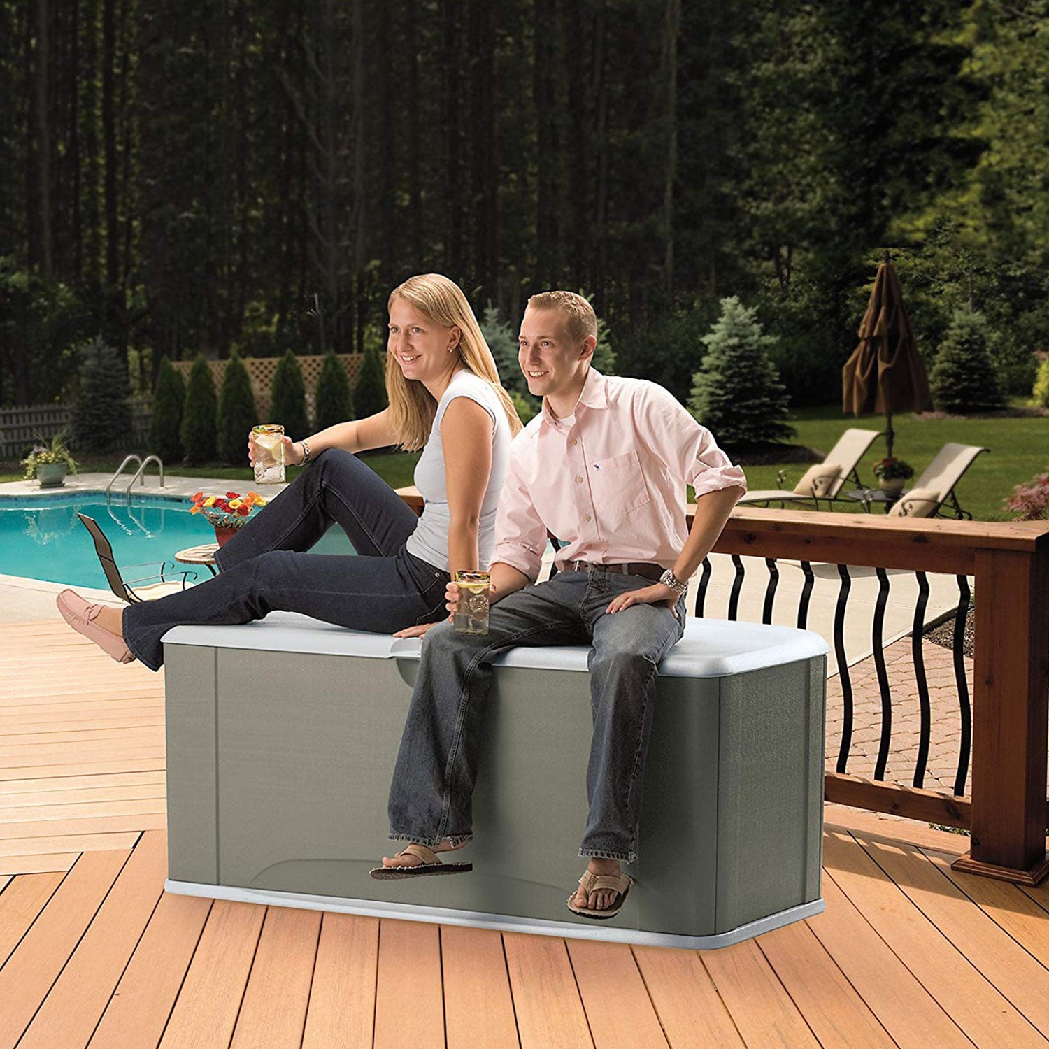 Rubbermaid 2047052 121 Gallon Plastic Horizontal Outdoor Deck Box Bench, Olive