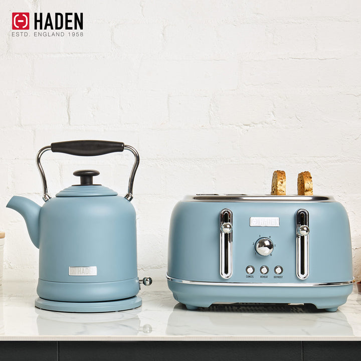 Haden Highclere 1.5 Liter Vintage Cordless Electric Tea Pot Kettle, Blue (Used)
