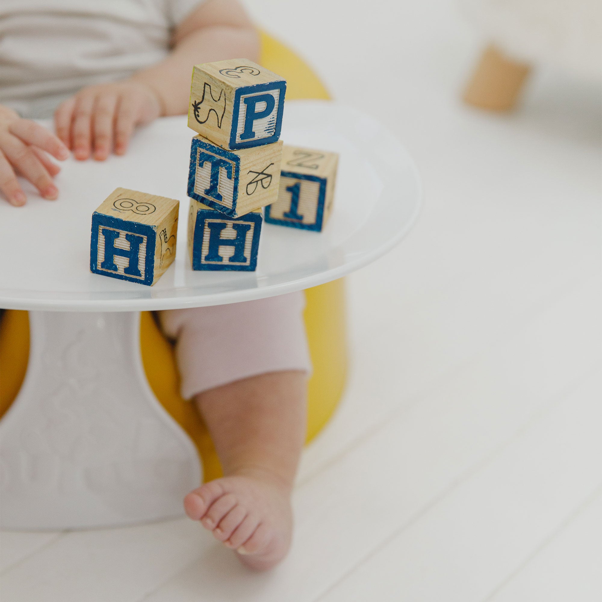 Bumbo Baby Childrens Infant Toddler Floor Seat Eating & Play Top Tray (Used)