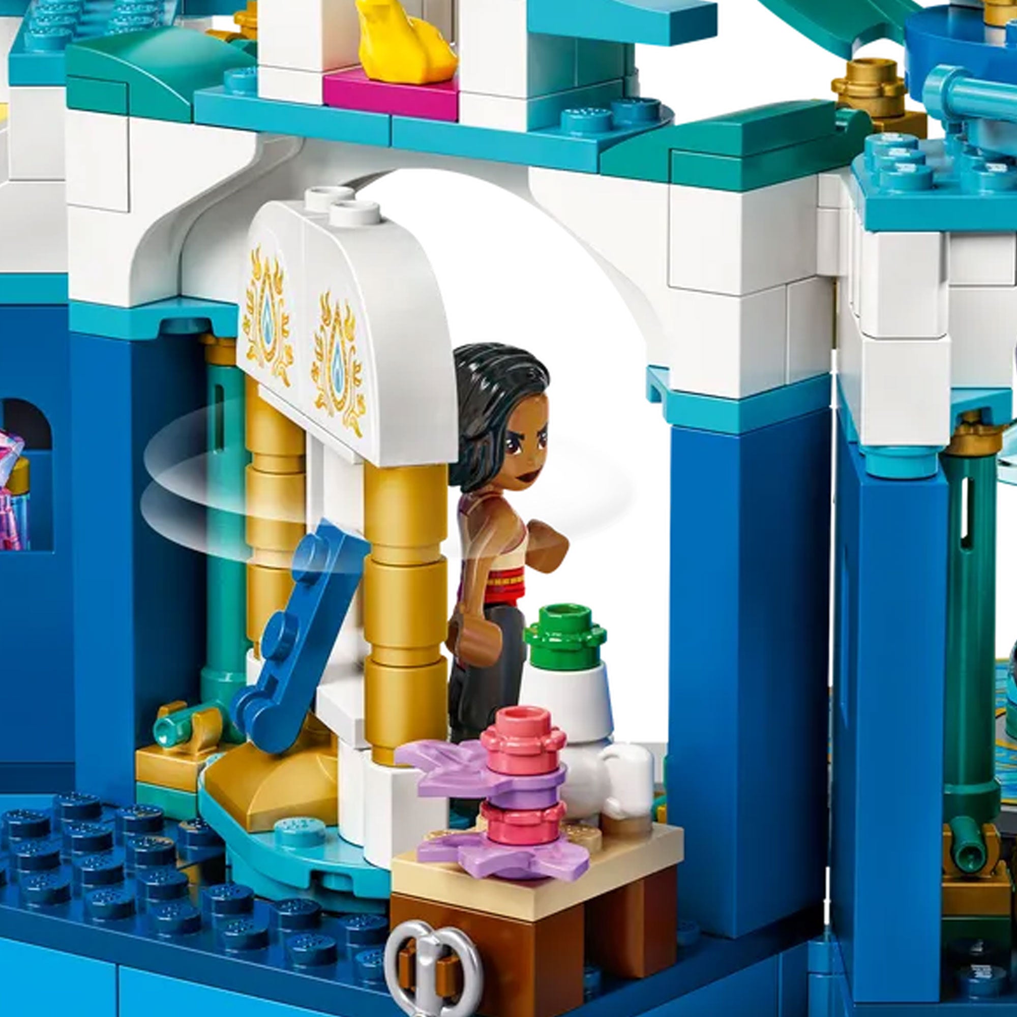 Lego Disney Raya and the Last Dragon Heart Palace Castle, New 2021 (610 Pieces)