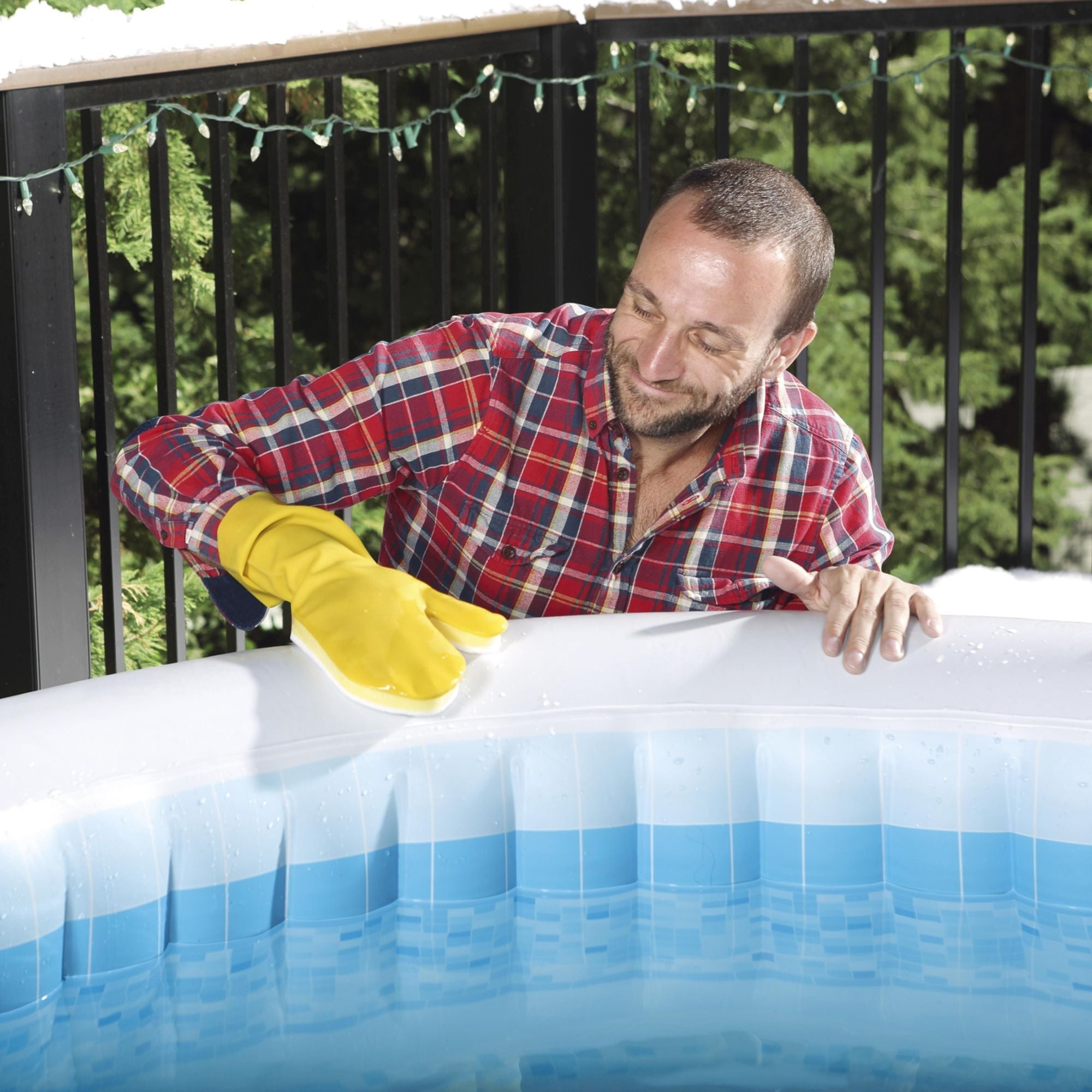 Bestway SaluSpa All-in-One Cleaning Tools for Spa w/ Net, Brush, & Scrubber Mitt - VMInnovations