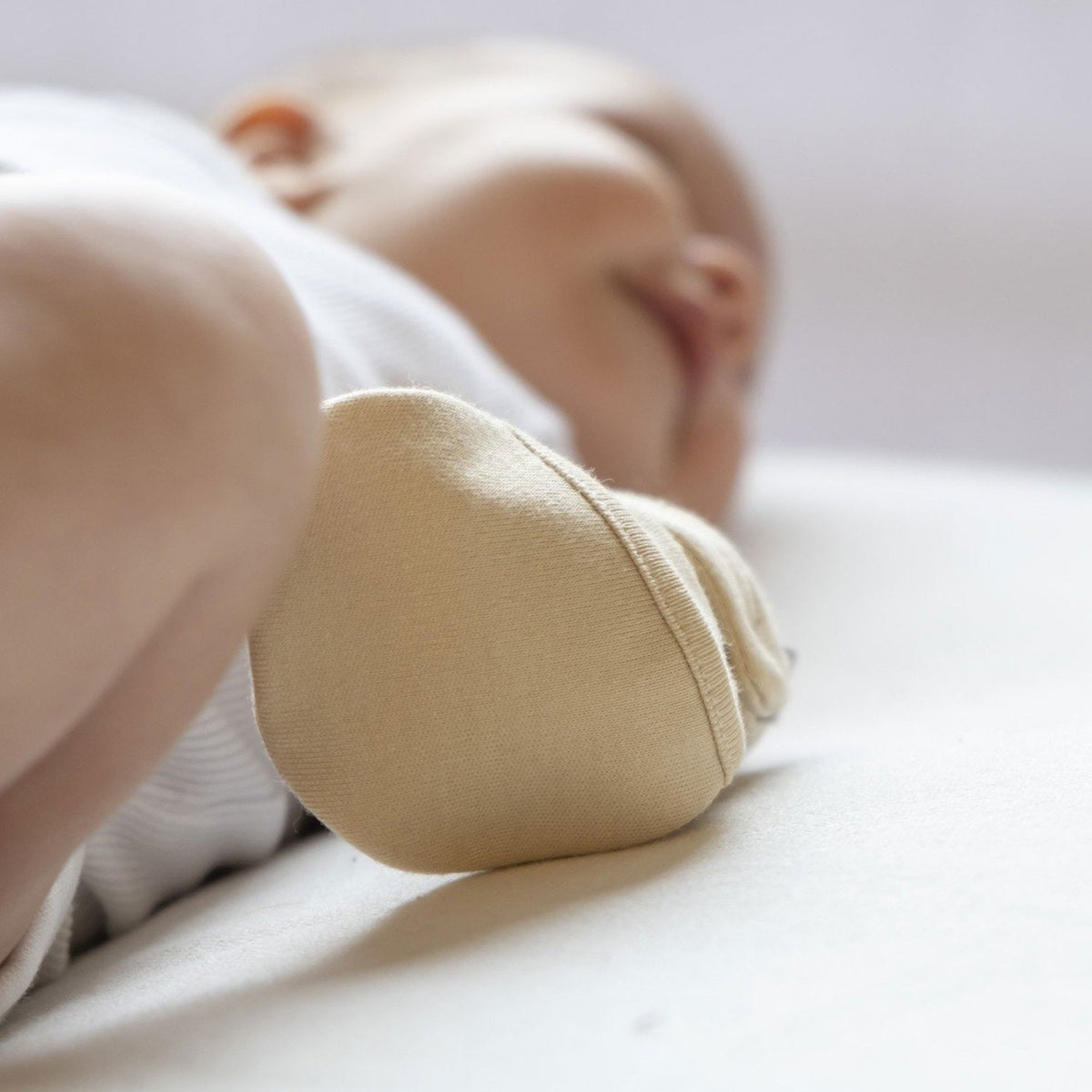 Goumikids 3-6M Baby Sleeper Gown Pajamas and No Scratch Infant Mittens (2 Pairs) - VMInnovations