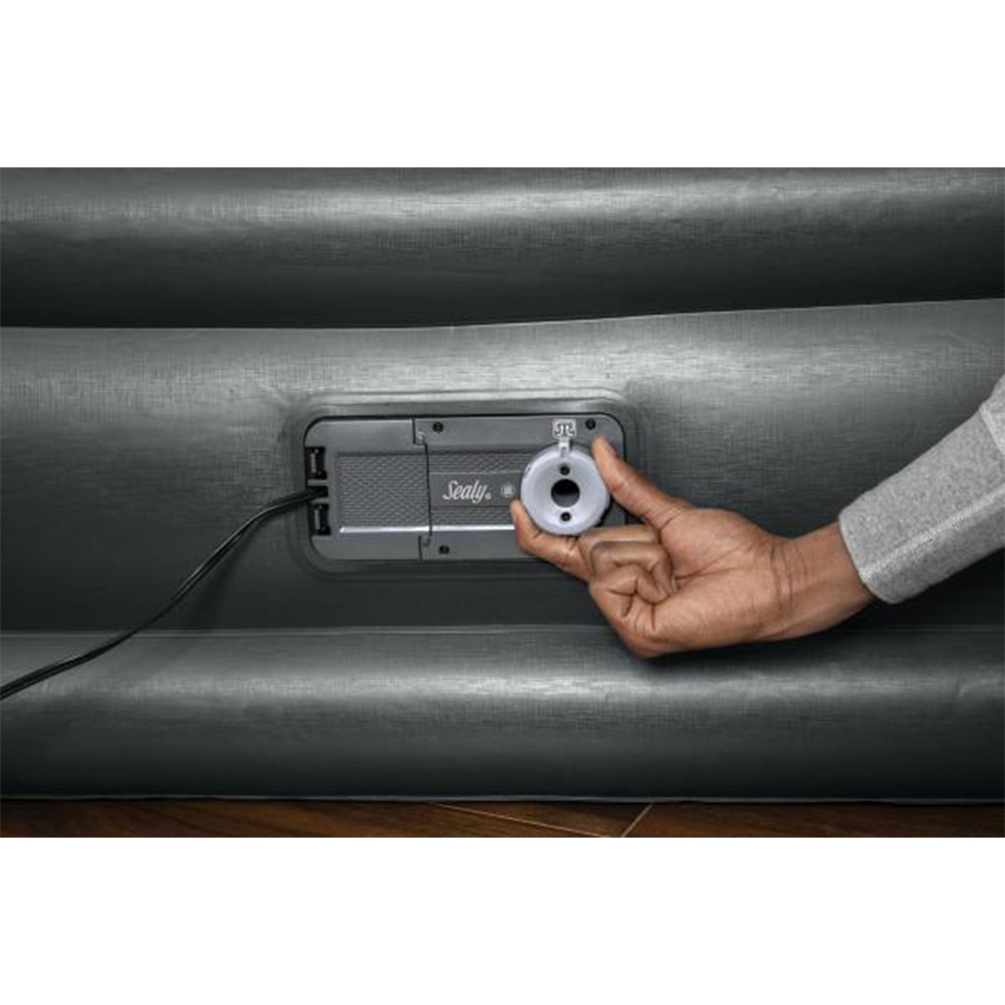 Sealy 94056E-BW Tritech 20 Inch Built-In Pump Inflatable Mattress Queen Airbed (For Parts)