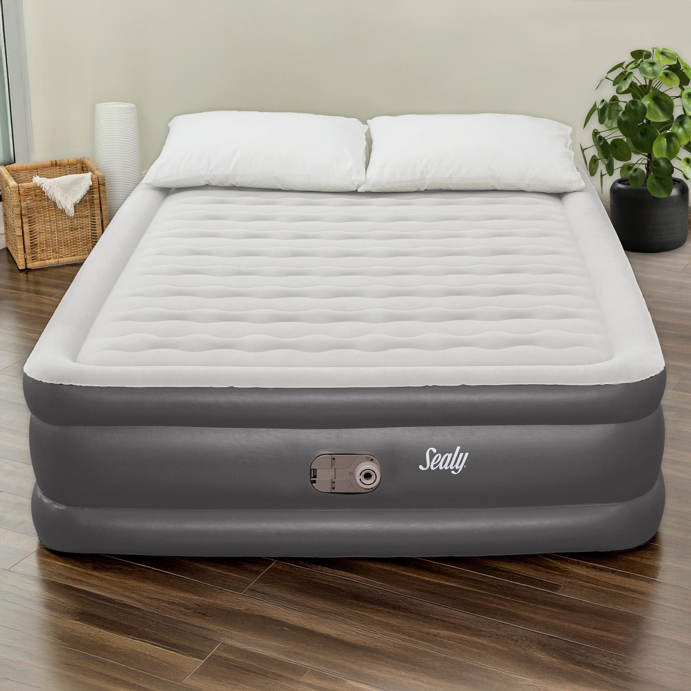 Sealy Tritech 20 Inch Built-In Pump Inflatable Mattress Queen Airbed (Open Box) - VMInnovations