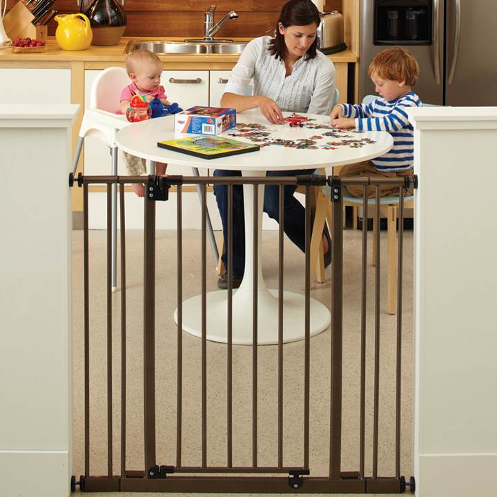 NORTH STATES Extra Tall Easy Close Baby/Child/Pet Gate (Open Box)