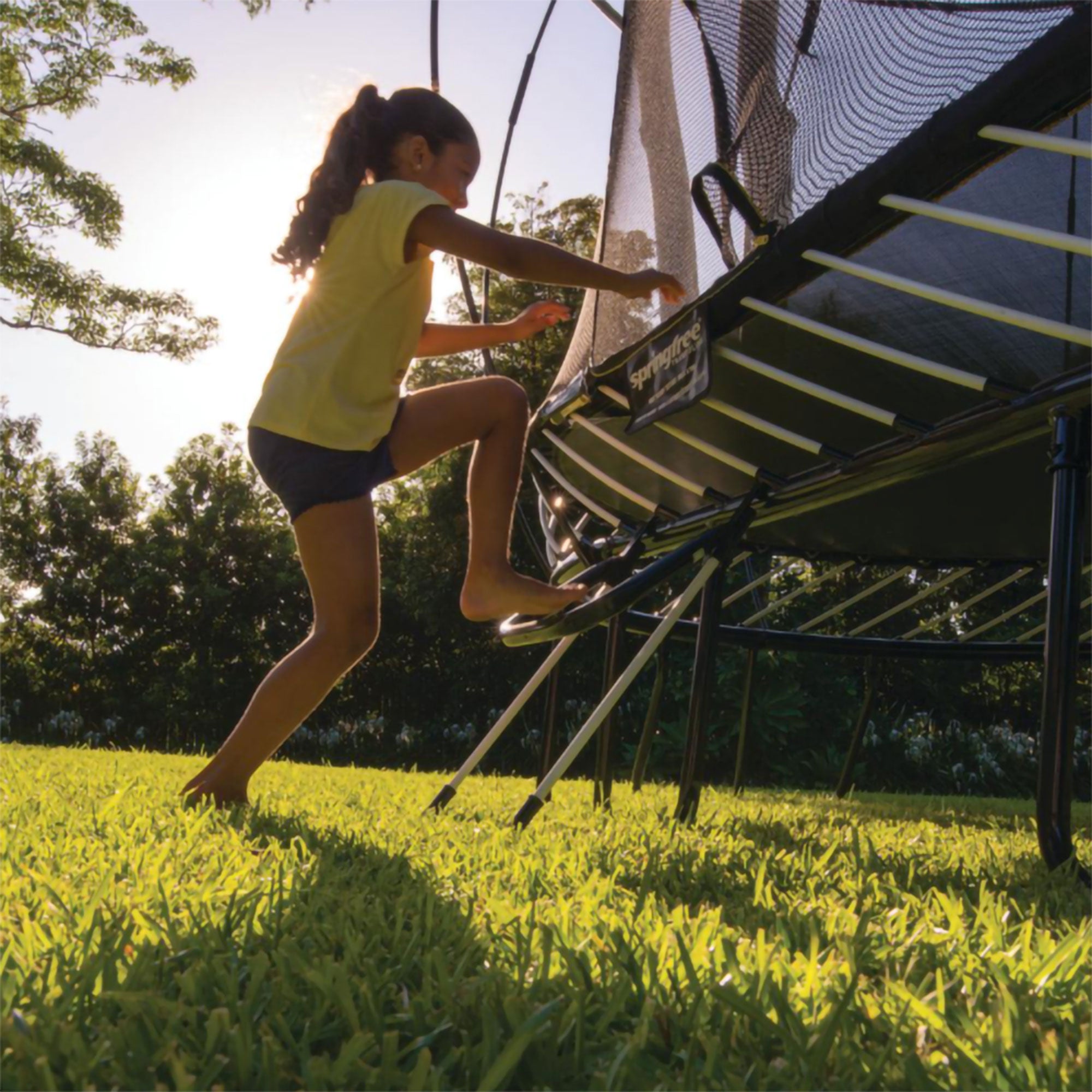 Springfree Trampoline Basketball Game FlexrHoop Accessory & FlexrStep V2 Ladder