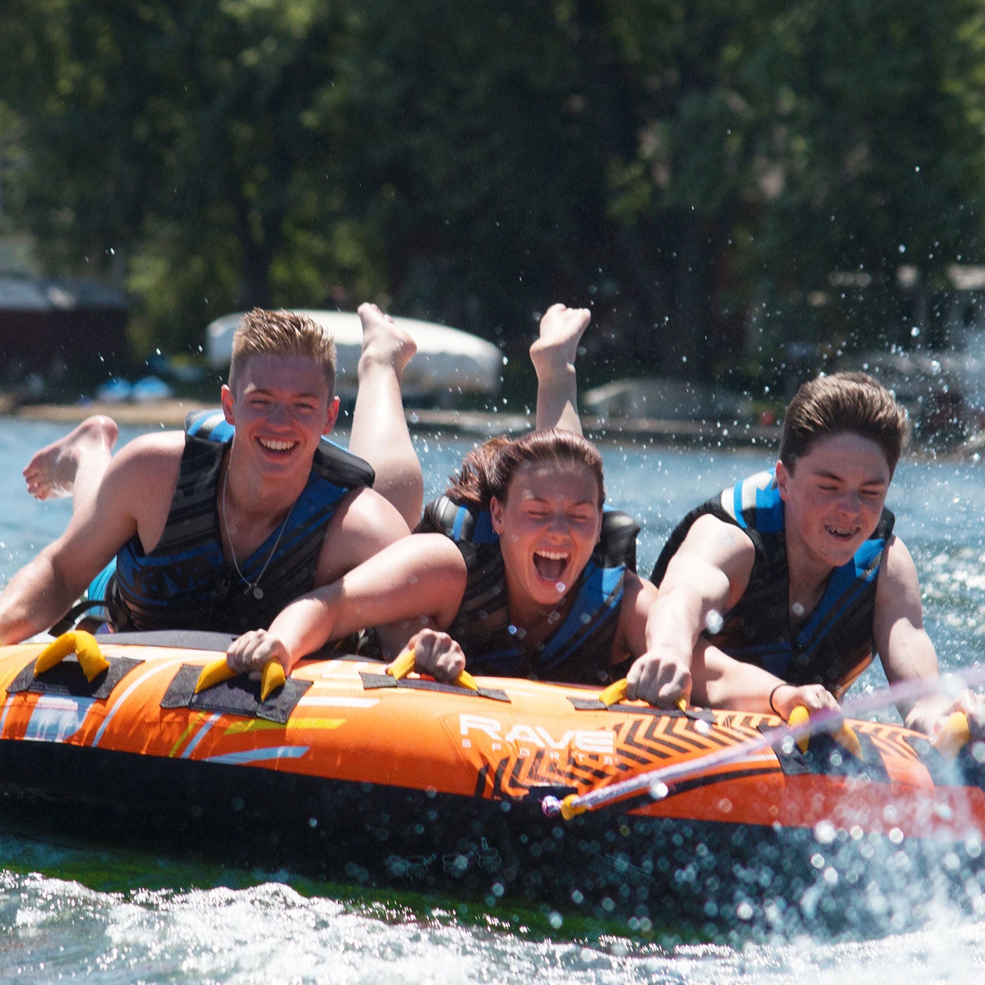 RAVE Sports Mass Frantic 4 Rider Inflatable Water Float Towable Boat Tube (Used) - VMInnovations