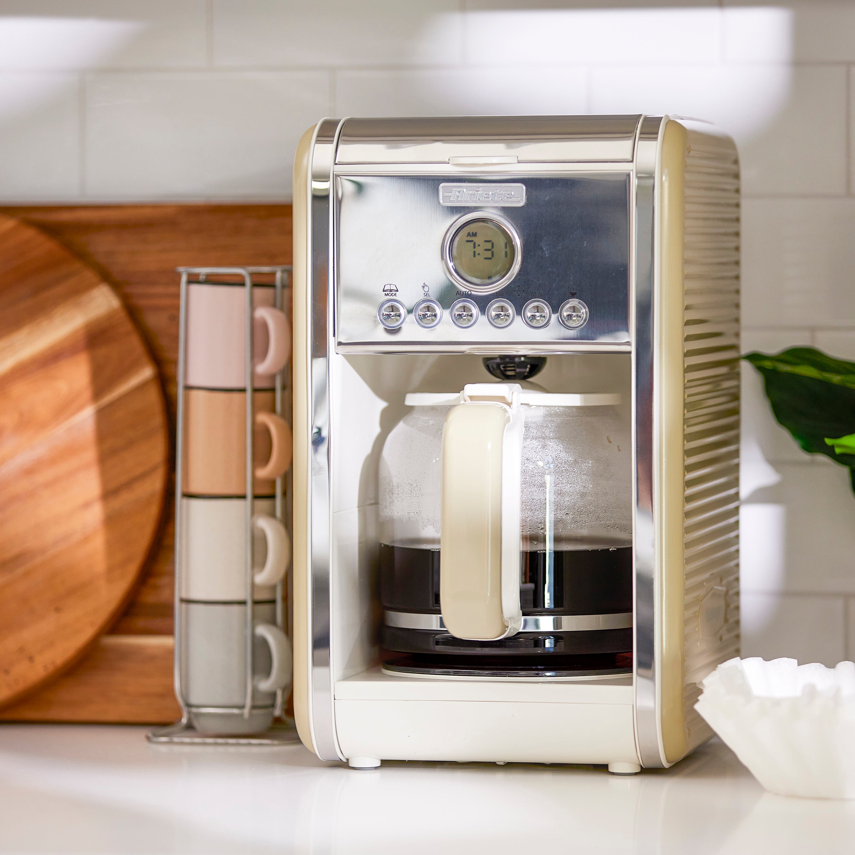 Ariete Vintage Kitchen Countertop 12 Cup Brew Timer Coffee Maker Machine, Beige