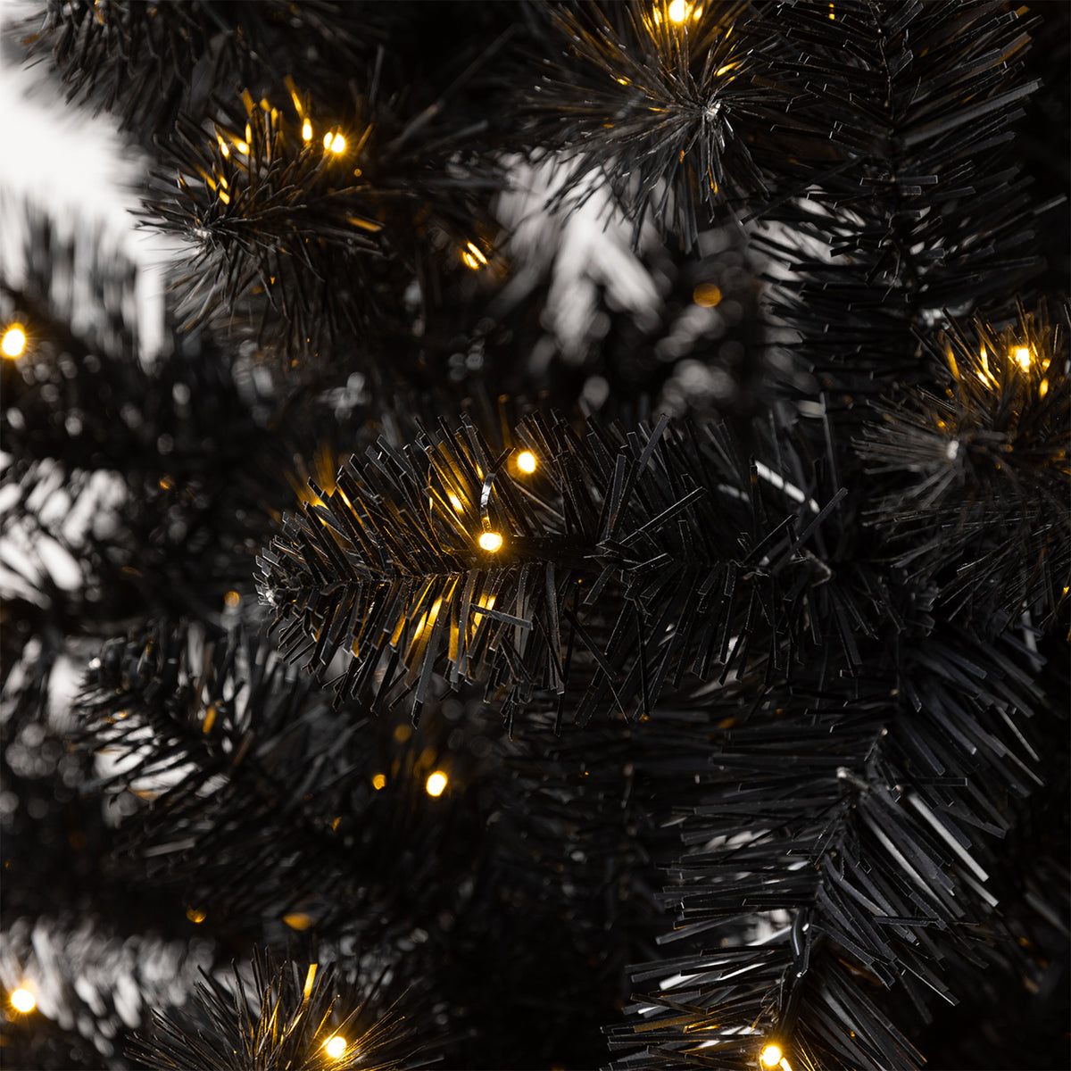 Home Heritage Oxford 7.5' Artificial Prelit Christmas Tree 500 Clear LEDs, Black