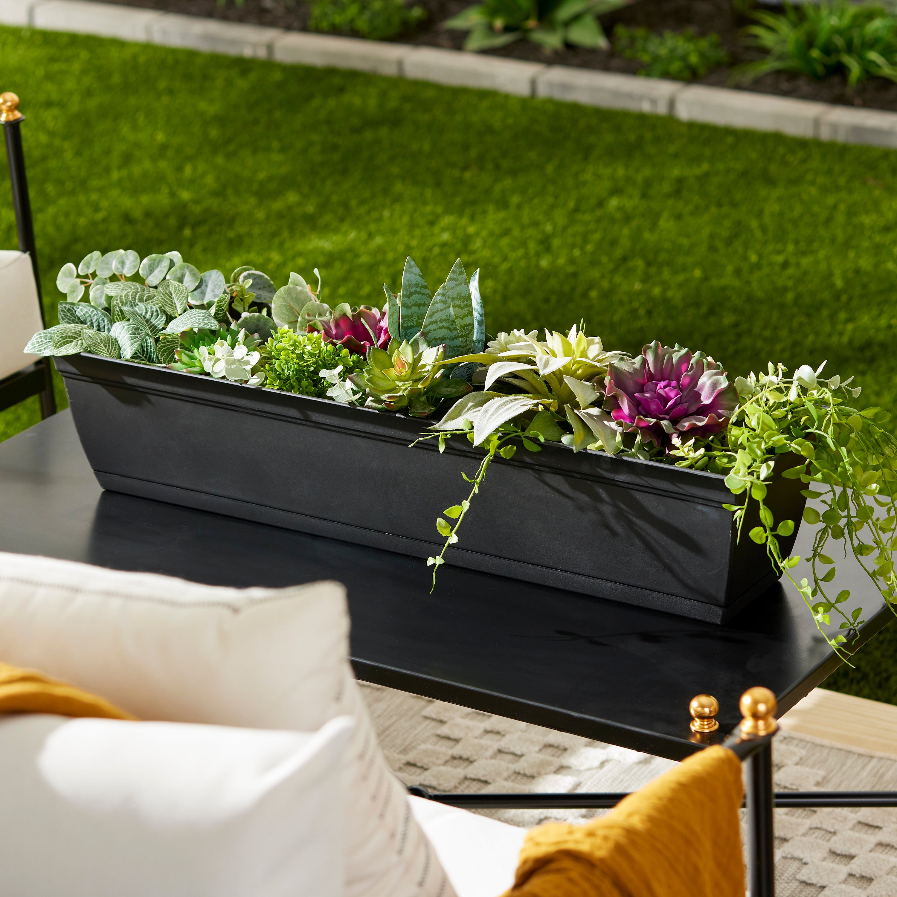 The HC Companies 30 In Flower Box with Wakefield 1 LB Garden Soil Conditioner - VMInnovations