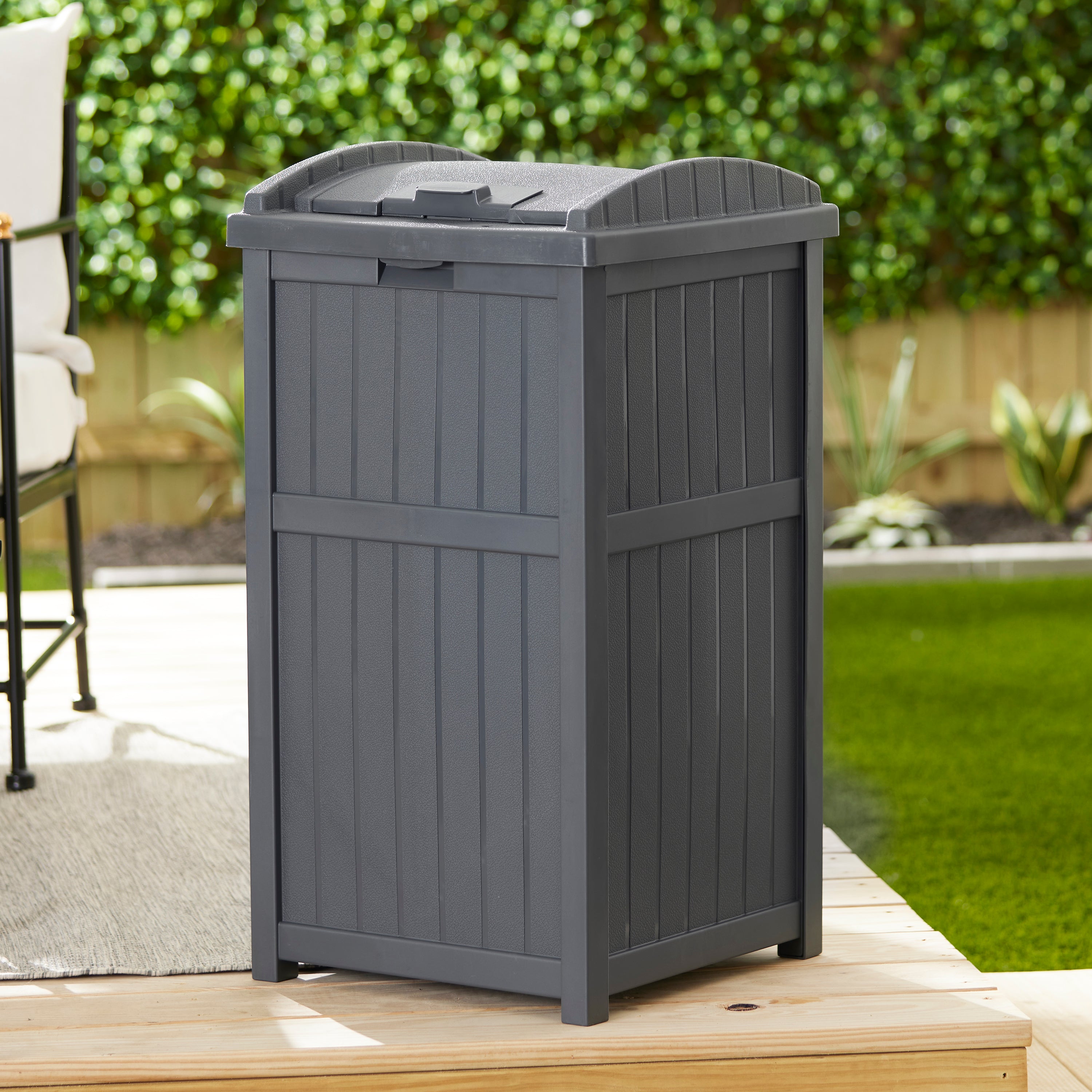 Suncast 100' Resin Garden Hose Reel & Hideaway Outdoor 33 Gal Garbage Bin, Grey