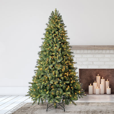 Evergreen Classics 7.5' Pre Lit Norway Spruce Artificial Christmas Tree (Used)