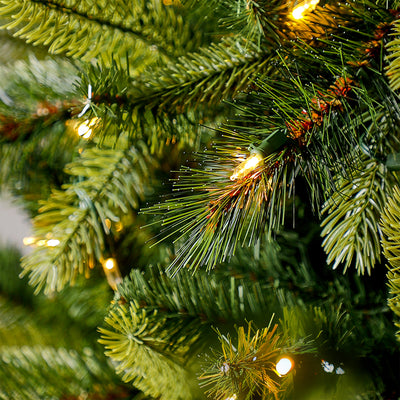 Evergreen Classics 7.5' Pre Lit Norway Spruce Artificial Christmas Tree (Used)