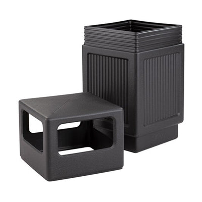 Safco Canmeleon Outdoor and Indoor Recessed Panel Trash Can, 38 Gal (Used)