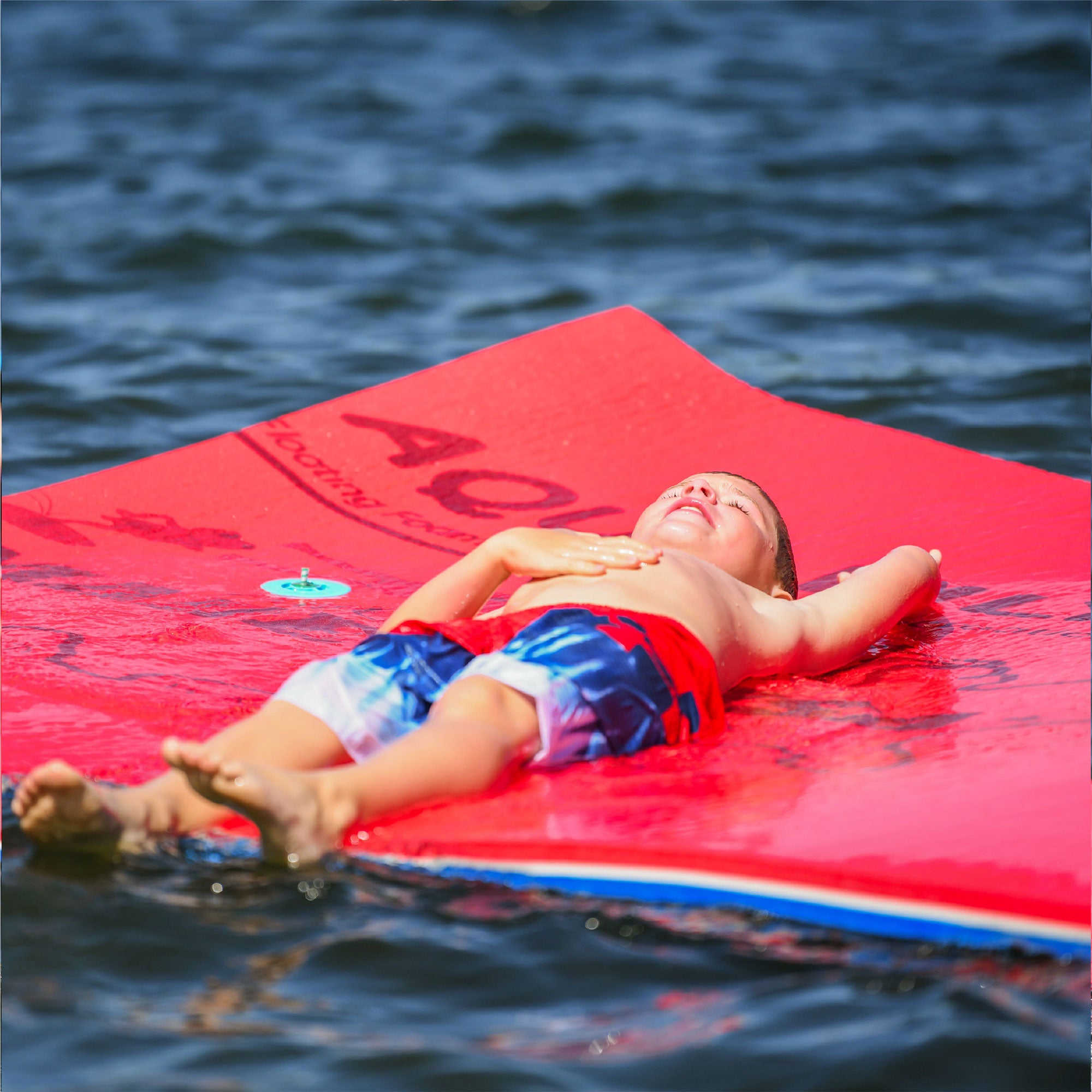 Aqua Lily Pad 16' Floating Foam Island with Foam Pool Noodle Float, Lime Green