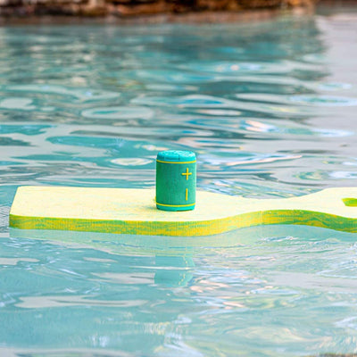 Aqua Lily Pad 20' Maui Floating Island w/ Floating Waterproof Bluetooth Speaker - VMInnovations