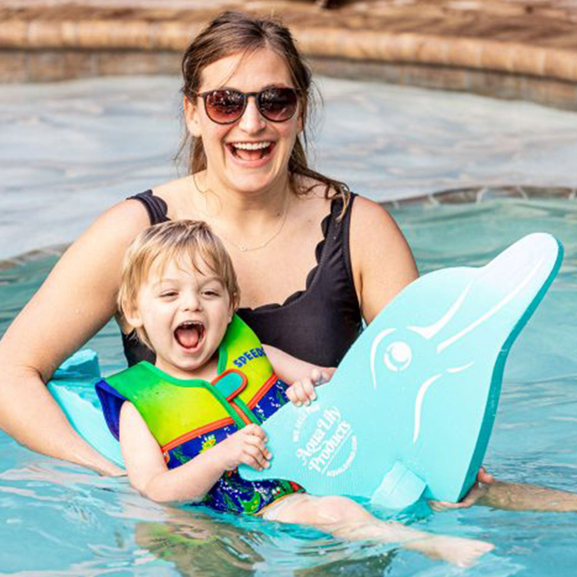 Aqua Lily Pad 20' Maui Floating Island w/ Dolphin Noodle and Pool Noodle, Green
