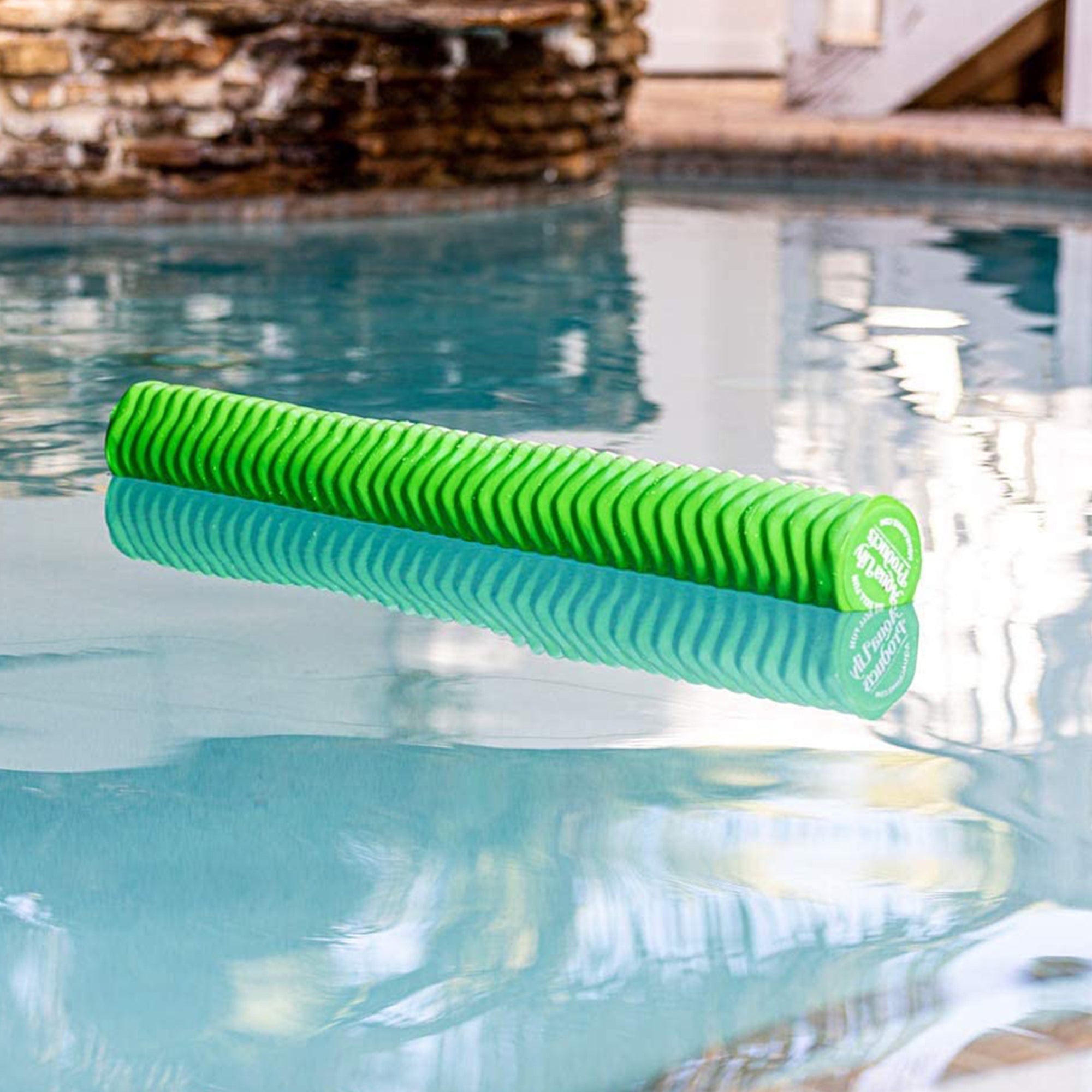 Aqua Lily Pad 20' Bullfrog Floating Island w/ Foam Pool Noodle Float, Lime Green