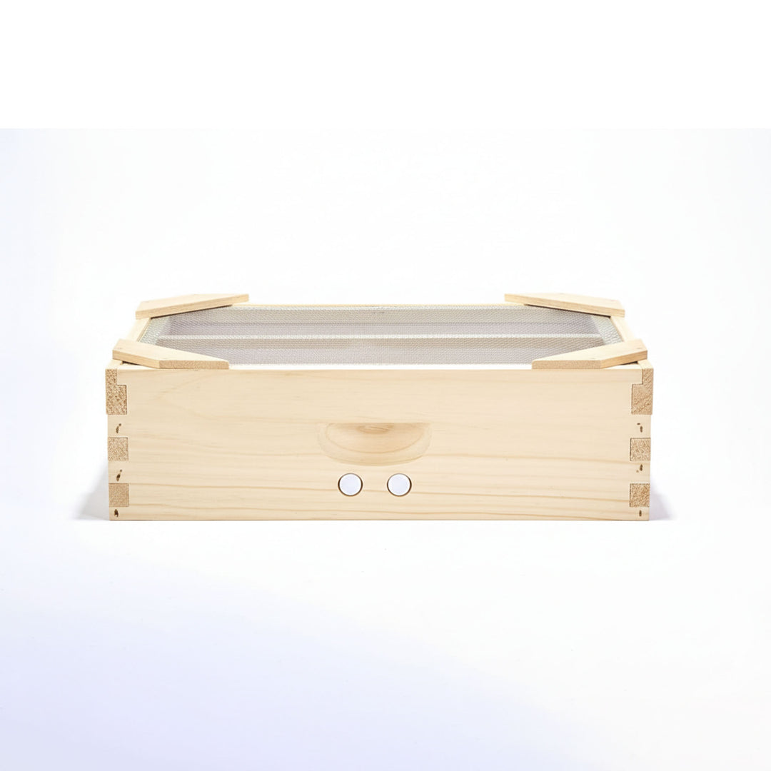 Little Giant Beekeeping Bee Hive Winterizer Hot Box with Moisture Board, Pine - VMInnovations