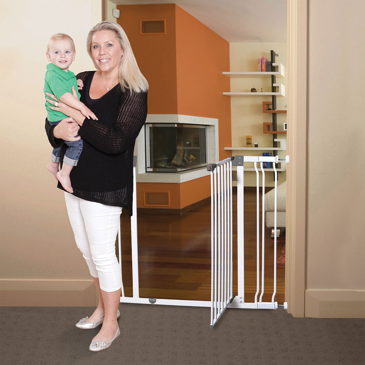 Dreambaby L768 Liberty 29.5 to 36.5 Inch Auto-Close Baby Pet Safety Gate, White - VMInnovations