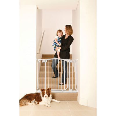 Dreambaby L778W Chelsea 28 to 39 Inch Auto-Close Baby Pet Safety Gate, White