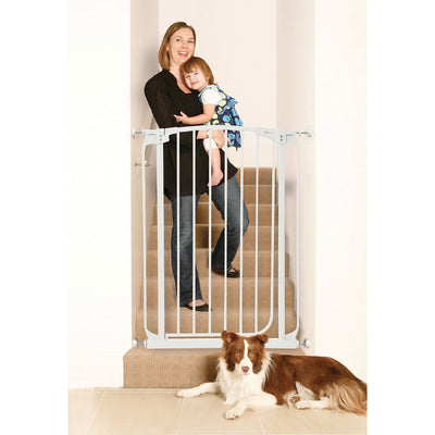Dreambaby L782W Chelsea 28 to 42.5 Inch Auto-Close Baby Pet Safety Gate, White