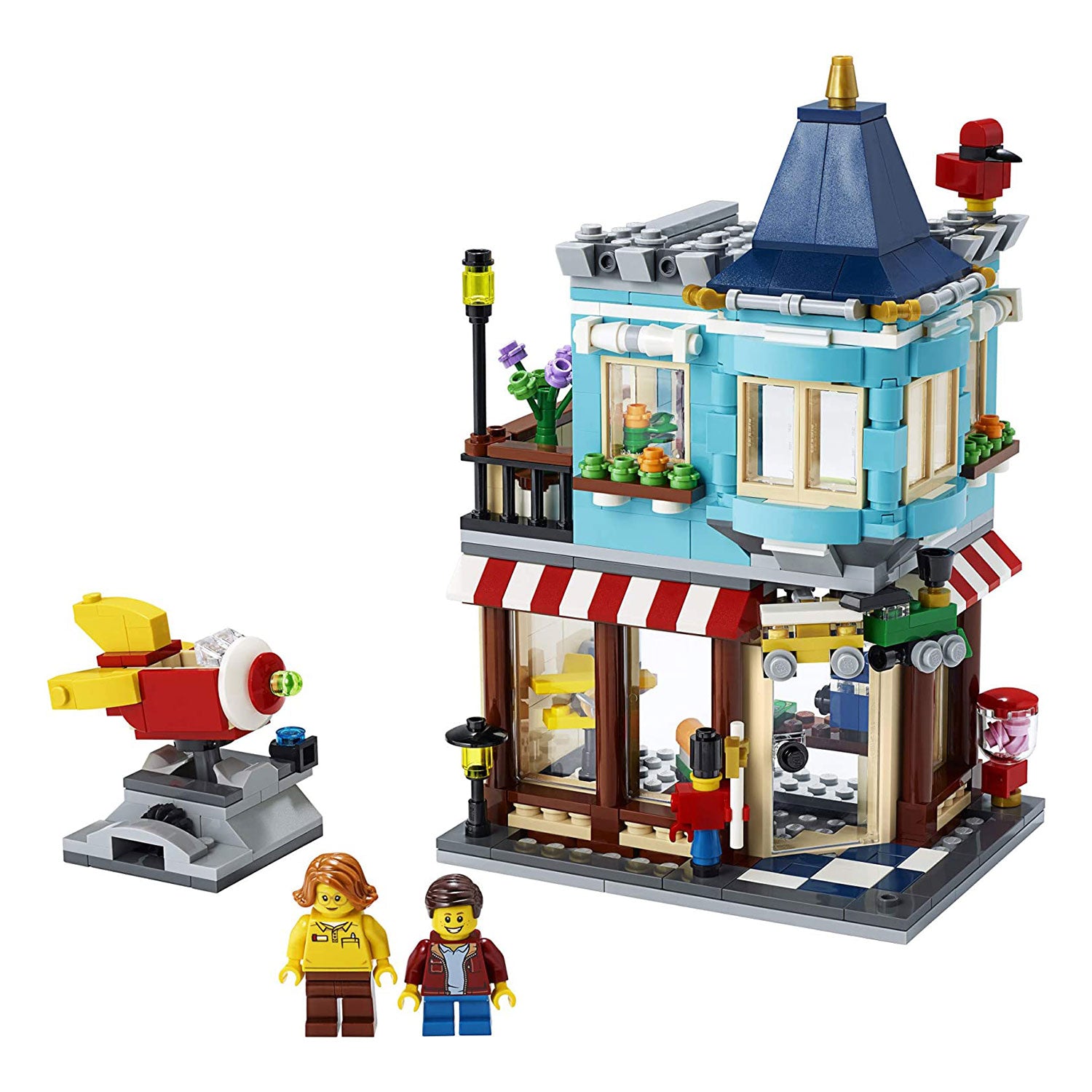 LEGO Creator 6288732 3 in 1 Townhouse Toy Store 544 Piece Kit with 2 Minifigures