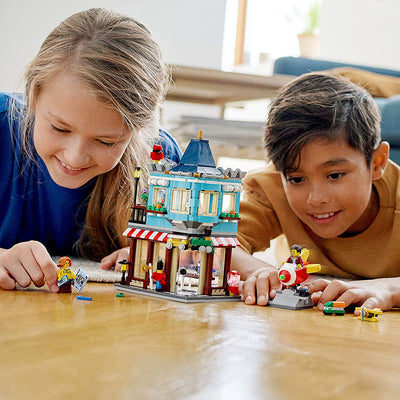 LEGO Creator 6288732 3 in 1 Townhouse Toy Store 544 Piece Kit with 2 Minifigures