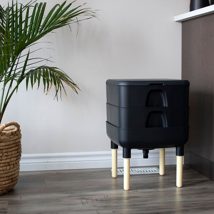 6 Gallon Worm Composter Bin w/ Garden Trays, Black (Open Box) - VMInnovations