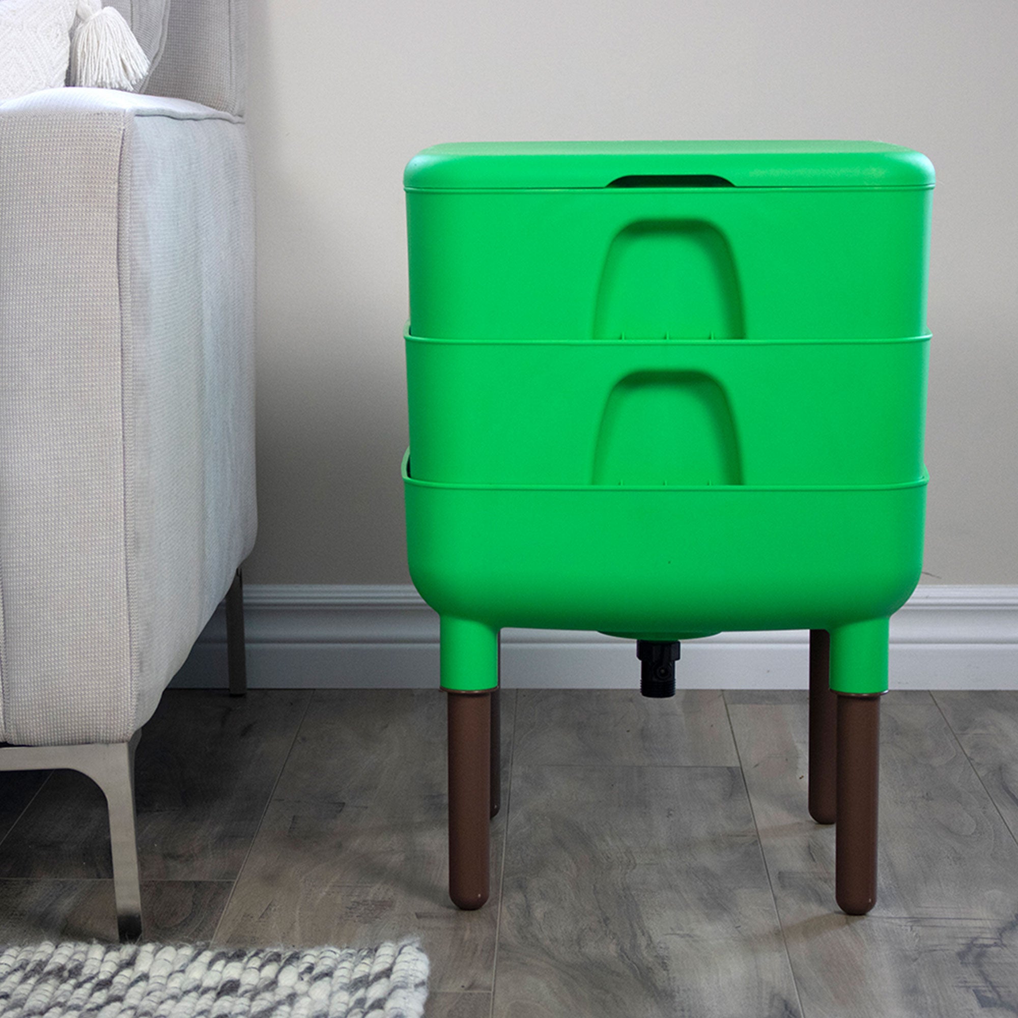 FCMP Outdoor Essential Living 6 Gallon Worm Composter Bin w/ Garden Trays (Used) - VMInnovations
