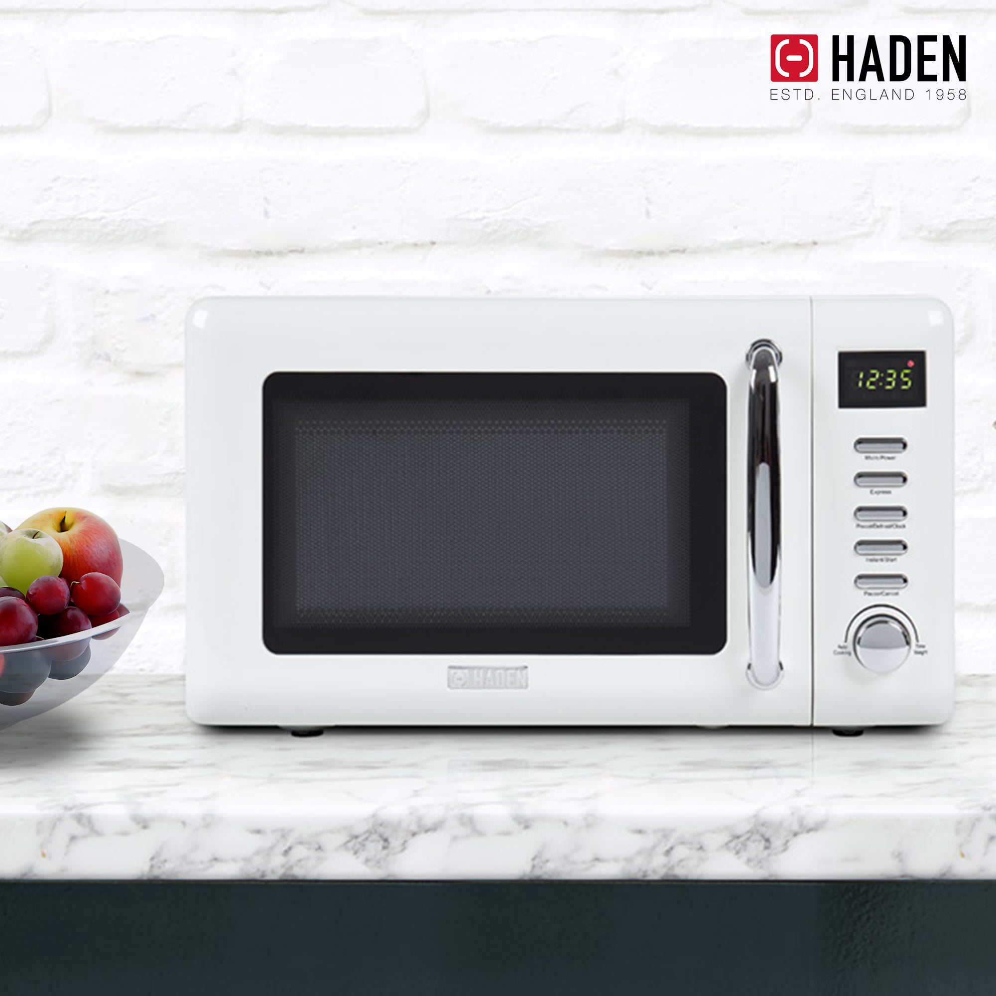 Haden Heritage Vintage 0.7 Cubic Foot 700 WT Countertop Microwave Oven (Used) - VMInnovations