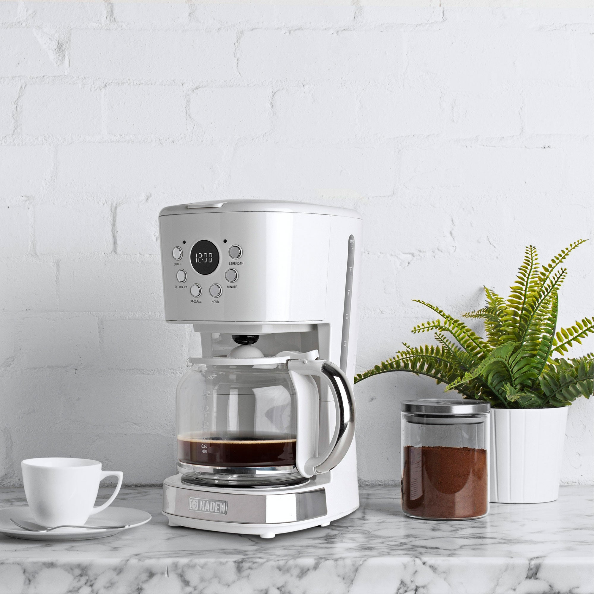 Haden 75061 12 Cup Coffee Maker with Brew Strength Control , Ivory (Used)