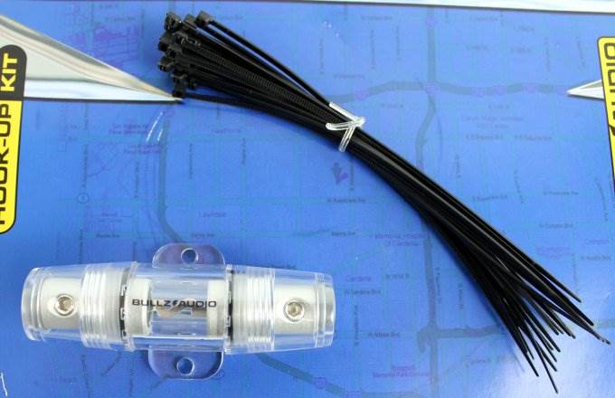 BULLZ AUDIO EPAK4BL 4 Gauge Amplifier/Amp Wiring Kit