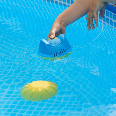 Hey! Cool Pool Float Cleaning Swimming Pool with Bestway Steel Pro Round Frame