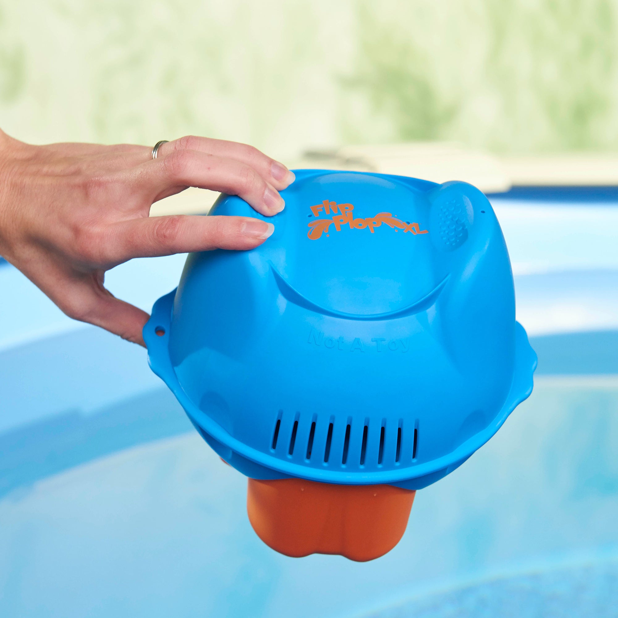 Hey! Cool Pool Flip Plop Pool Mineral Dispenser + Coleman Filter Pump Cartridge - VMInnovations
