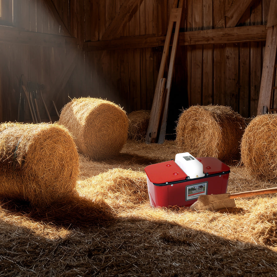 Insulated Steel Heated Livestock Hog Drinker with Lid & Mud Grates (Open Box)