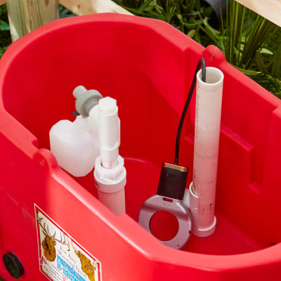 Brower MPO17E 250W Poly Plastic 17 Gallon Heated Outdoor Livestock Waterer, Red - VMInnovations
